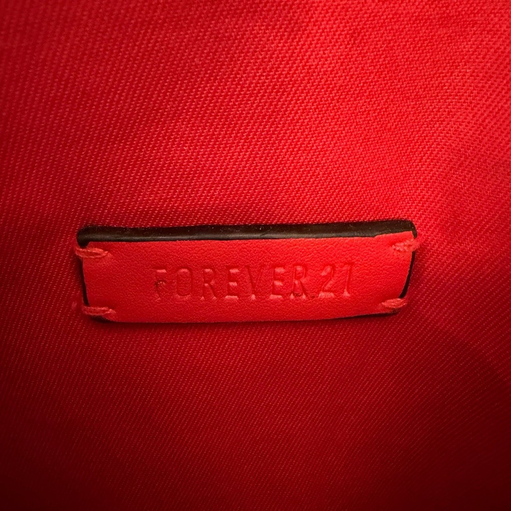 Forever 21 Red Faux Leather‎ Waist Bag Fanny Pack Purse Good Condition - Picture 4 of 7
